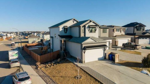 502 Bluebell Lane West, Lethbridge, AB - Outdoor