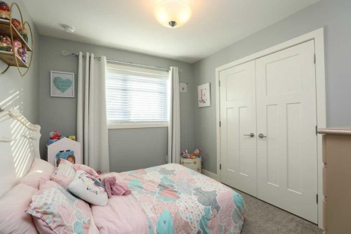 502 Bluebell Lane West, Lethbridge, AB - Indoor Photo Showing Bedroom