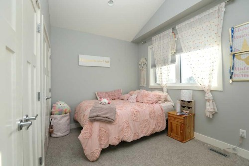 502 Bluebell Lane West, Lethbridge, AB - Indoor Photo Showing Bedroom