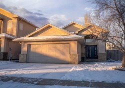65 Heritage Circle WEST Lethbridge, AB T1K 7T3