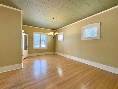 1407 4 Avenue South, Lethbridge, AB - Indoor Photo Showing Other Room