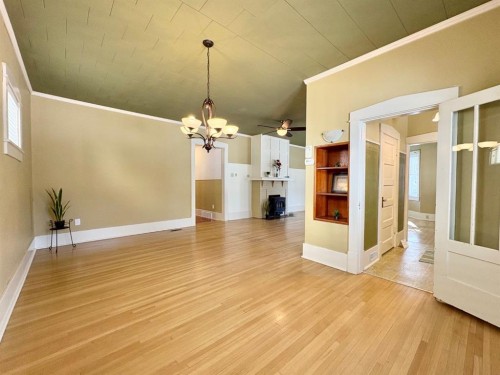 1407 4 Avenue South, Lethbridge, AB - Indoor Photo Showing Other Room