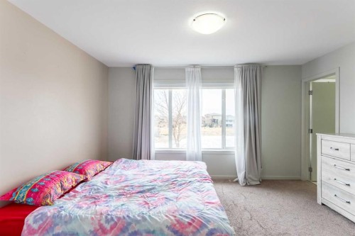 5-478 Highlands Boulevard West, Lethbridge, AB - Indoor Photo Showing Bedroom