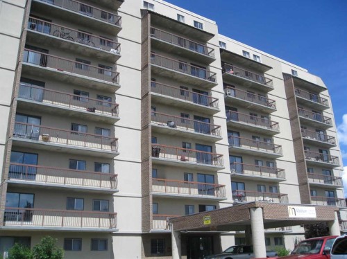 423-21 Berkeley Place West, Lethbridge, AB - Outdoor With Balcony With Facade
