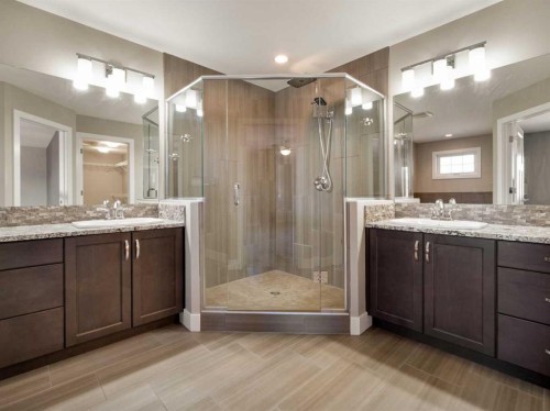 147 Westgate Drive, Coaldale, AB - Indoor Photo Showing Bathroom