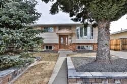 2419 19 Street NORTH Lethbridge, AB T1H 4T4