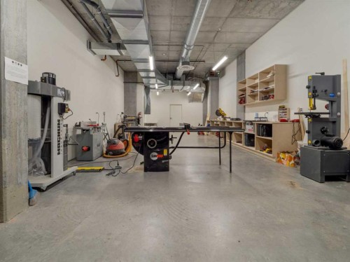 218-102 Scenic Drive North, Lethbridge, AB - Indoor
