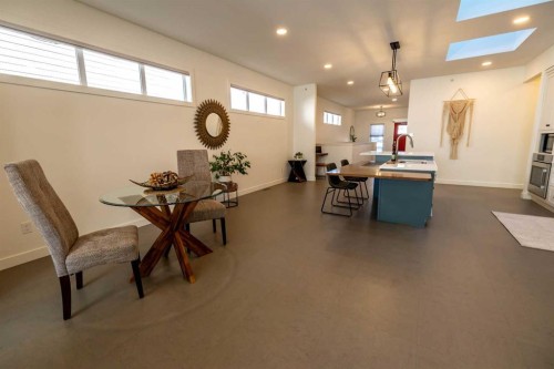 108 Gateway Mews South, Lethbridge, AB - Indoor