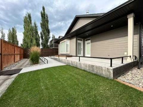 108 Gateway Mews South, Lethbridge, AB - Outdoor With Exterior