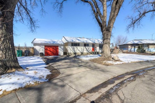 220 23 Street SOUTH Lethbridge, AB T1J 3M6