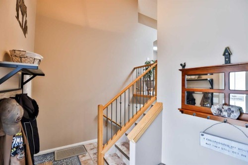 408 Thyrza Burkitt Link North, Lethbridge, AB - Indoor Photo Showing Other Room