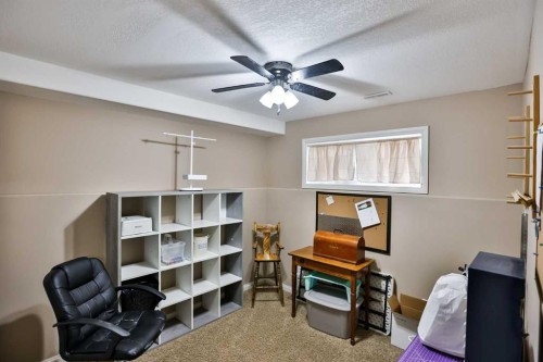 408 Thyrza Burkitt Link North, Lethbridge, AB - Indoor