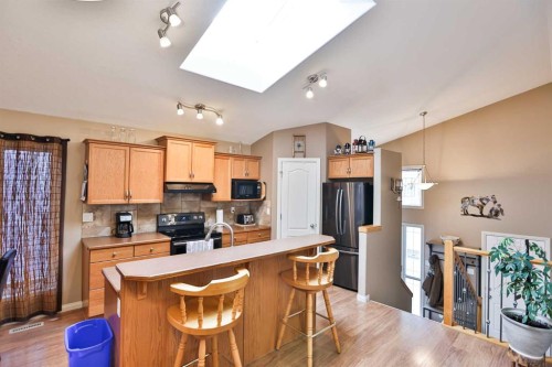 408 Thyrza Burkitt Link North, Lethbridge, AB - Indoor Photo Showing Kitchen