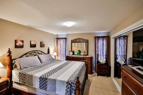 408 Thyrza Burkitt Link North, Lethbridge, AB - Indoor Photo Showing Bedroom