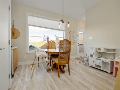 977 Miners Boulevard West, Lethbridge, AB - Indoor Photo Showing Dining Room