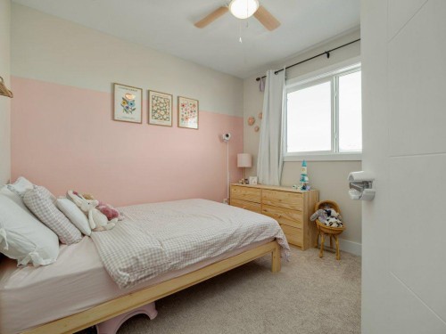 977 Miners Boulevard West, Lethbridge, AB - Indoor Photo Showing Bedroom