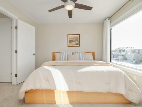 977 Miners Boulevard West, Lethbridge, AB - Indoor Photo Showing Bedroom