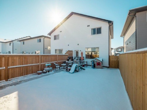977 Miners Boulevard West, Lethbridge, AB - Outdoor With Exterior