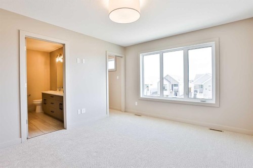 320 Aquitania Boulevard West, Lethbridge, AB - Indoor