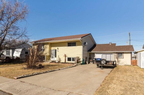 553 11 Street  Fort Macleod, AB T0L 0Z0