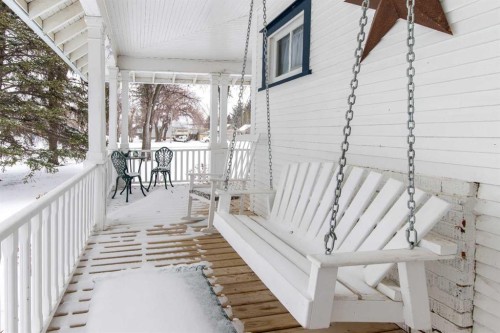 406 4 Avenue, Stirling, AB - Outdoor With Exterior