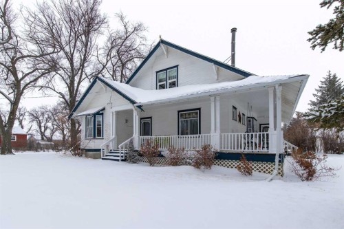 406 4 Avenue, Stirling, AB - Outdoor With Deck Patio Veranda
