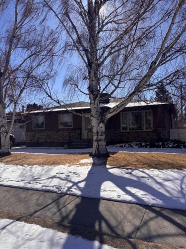 2318 10 Avenue SOUTH Lethbridge, AB T1K 0C2