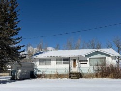 226 7 Street EASTCowley, AB T0K 0P0