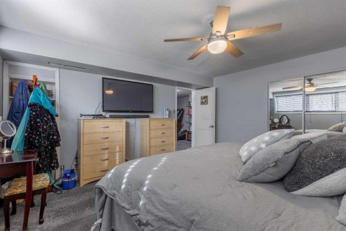 1907 7A Avenue North, Lethbridge, AB - Indoor Photo Showing Bedroom