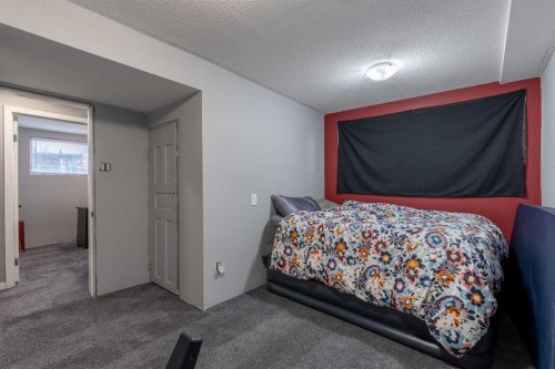 1907 7A Avenue North, Lethbridge, AB - Indoor Photo Showing Bedroom