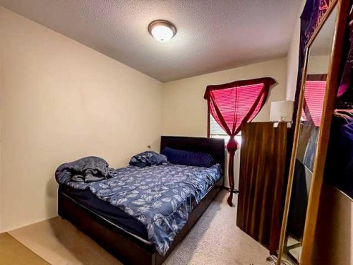 11 Abel Close, Red Deer, AB - Indoor Photo Showing Other Room