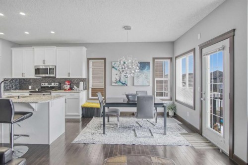 13 Evanscove Manor Nw, Calgary, AB - Indoor