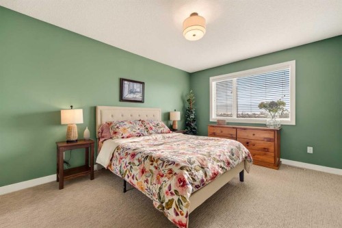 148 Cabot Landing West, Lethbridge, AB - Indoor Photo Showing Bedroom