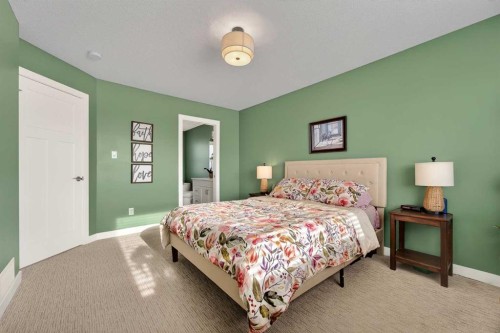 148 Cabot Landing West, Lethbridge, AB - Indoor Photo Showing Bedroom