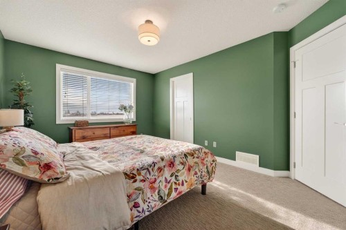 148 Cabot Landing West, Lethbridge, AB - Indoor Photo Showing Bedroom