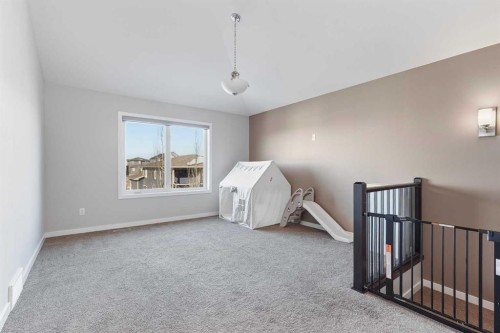 493 Devonia Way West, Lethbridge, AB - Indoor Photo Showing Other Room