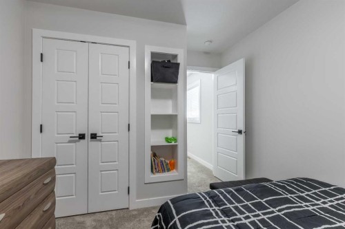 1366 Pacific Circle West, Lethbridge, AB - Indoor Photo Showing Bedroom