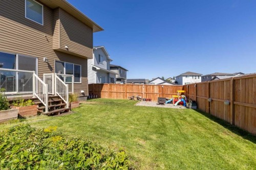 1366 Pacific Circle West, Lethbridge, AB - Outdoor