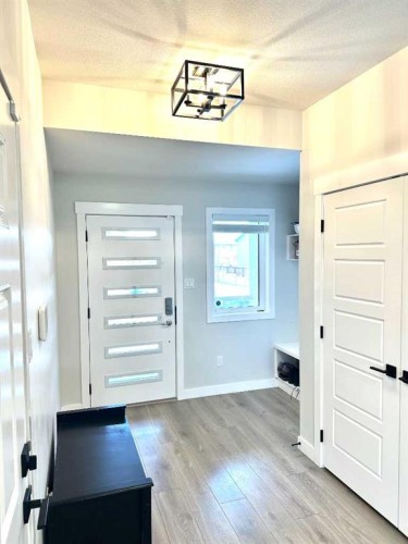 1366 Pacific Circle West, Lethbridge, AB - Indoor Photo Showing Other Room