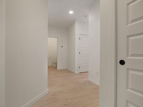 150 Caribou Bend North, Lethbridge, AB - Indoor Photo Showing Other Room