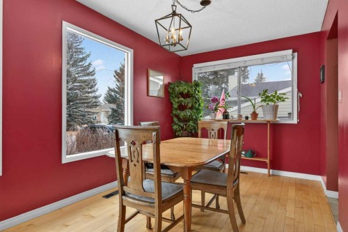 76 Brookpark Place Sw, Calgary, AB - Indoor Photo Showing Dining Room