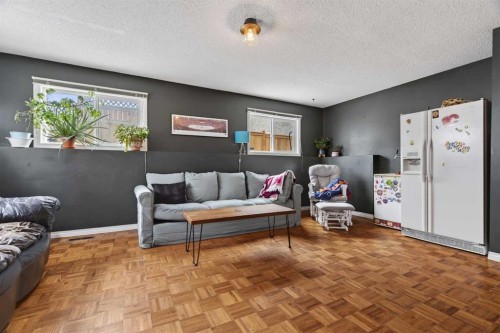 76 Brookpark Place Sw, Calgary, AB - Indoor Photo Showing Other Room
