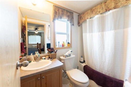 315 Yardmaster Avenue, Coaldale, AB 