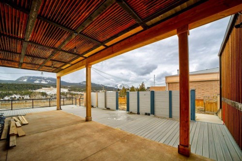 8510 19 Avenue, Coleman, AB 