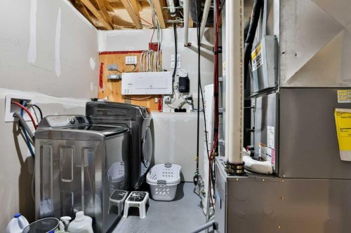 4313 53 Avenue, Taber, AB - Indoor