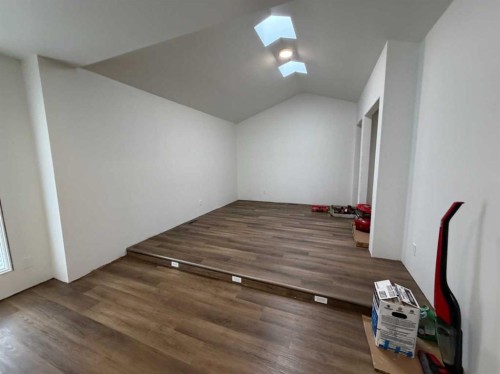 5120 48 Street, Taber, AB - Indoor Photo Showing Other Room