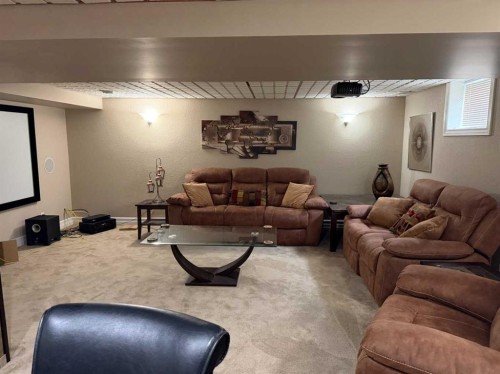 5120 48 Street, Taber, AB - Indoor