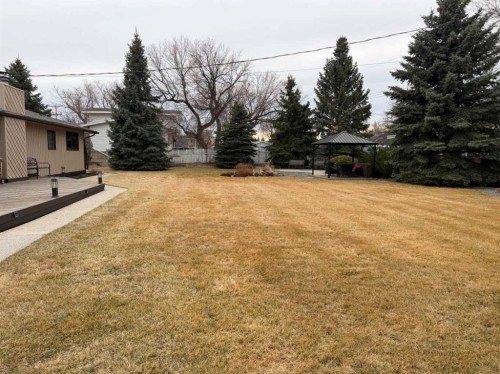 5120 48 Street, Taber, AB - Outdoor