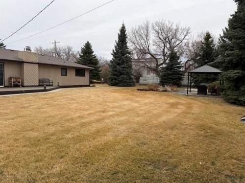 5120 48 Street, Taber, AB - Outdoor