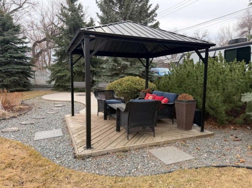 5120 48 Street, Taber, AB - Outdoor